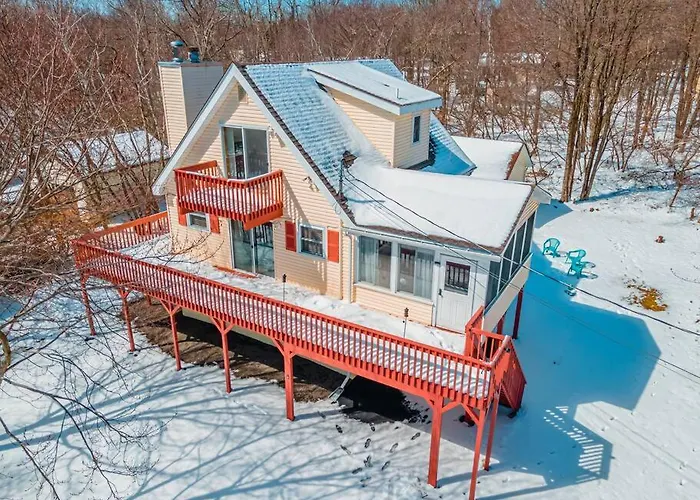 Poconochalet-Hot Tub-Grill-Firepit-Games