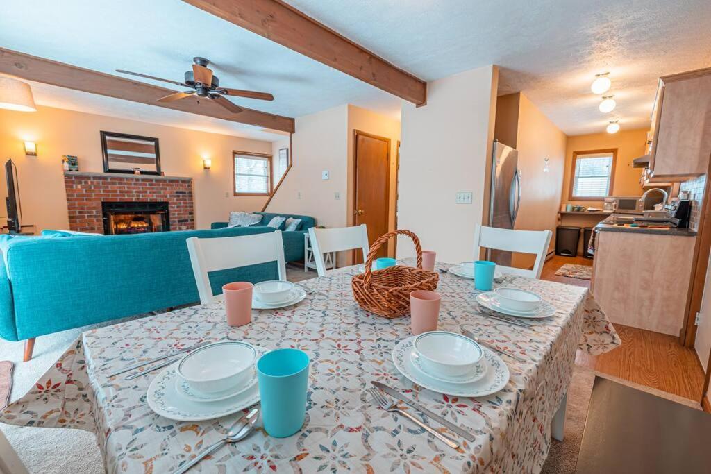 Poconochalet-hot Tub-grill-firepit-games Chalet *